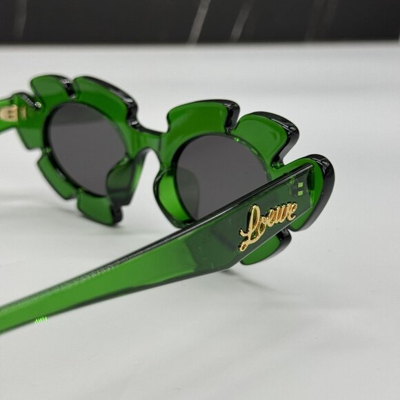 NEW LOEWE LW40088U 98A WOMEN SUNGLASSES GREEN LOEWE EYEWEAR - Picture 4 of 11